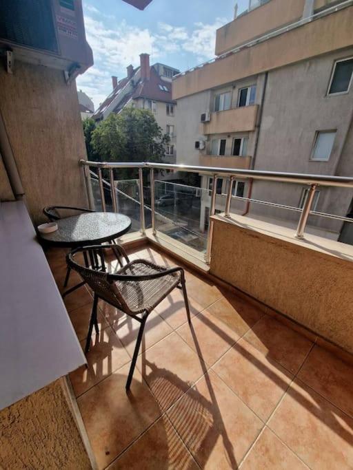 Cozy Central Apartment In Outskirts Of Old Σόφια Εξωτερικό φωτογραφία